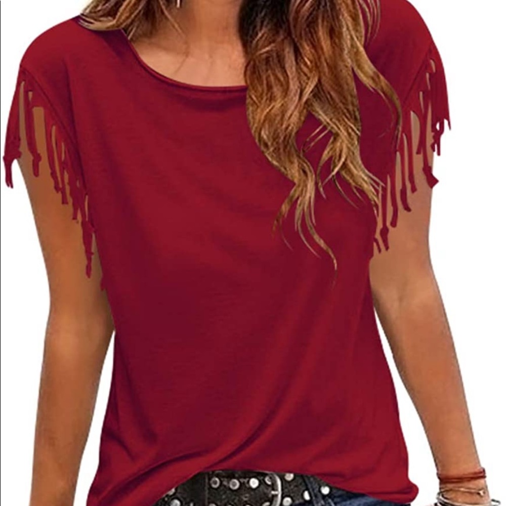 T-shirt with fringe sleeves